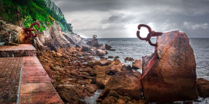 EL PEINE DEL VIENTO: foto en Donostia-San Sebastián