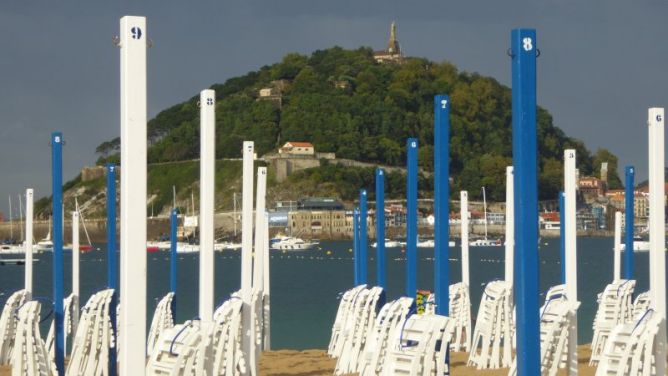 Playa tras la tormenta: foto en Donostia-San Sebastián