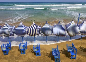 Playa de Zarautz con la marea alta -2