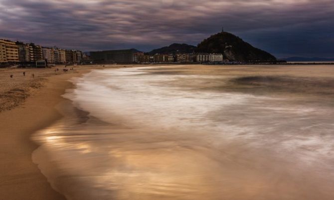 La playa de la Zurriola: foto en Donostia-San Sebastián