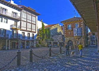 Plaza en el interior