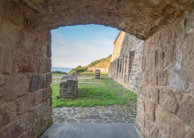 Puerta del cargadero: foto en Zarautz