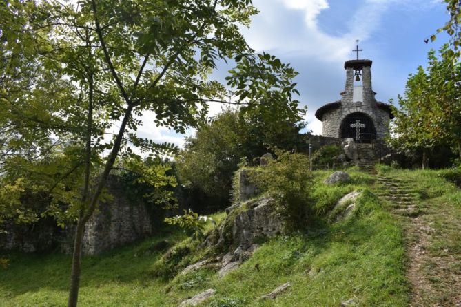 Santa Barbara Ermita: foto en Hernani