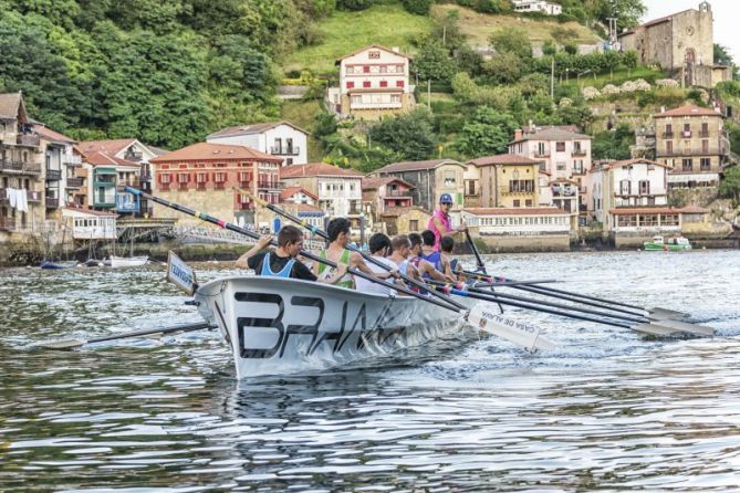 ¡TODOS A REMAR!: foto en Pasaia