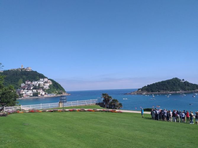 Turistas: foto en Donostia-San Sebastián