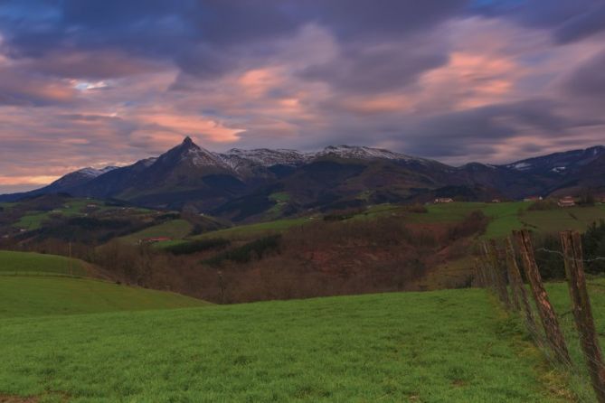 txindoki alarpe zalditegitik: foto en Zaldibia