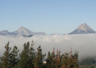 Udalaitz eta Anboto.