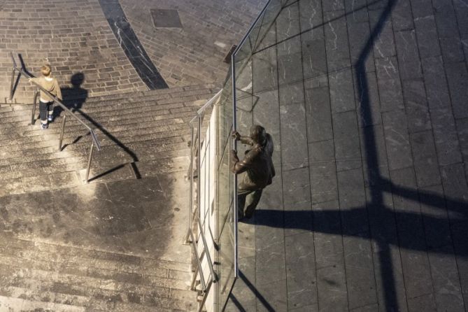 EL VIGIA de BRONCE: foto en Donostia-San Sebastián