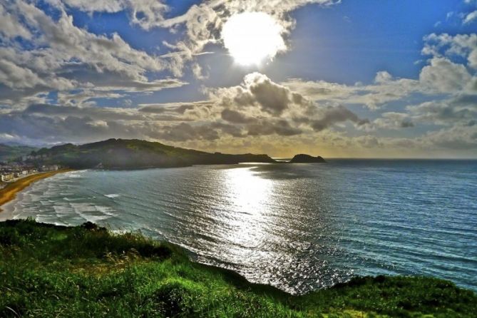 Vista desde el Camping de Zarautz : foto en Zarautz