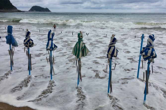 Zarautzko hondartza itzaso goiarekin : foto en Zarautz