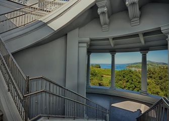 ESCALERAS AL PARAISO