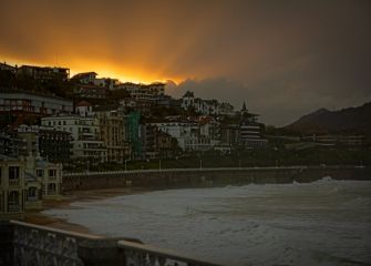 Anocher en la paya de la concha