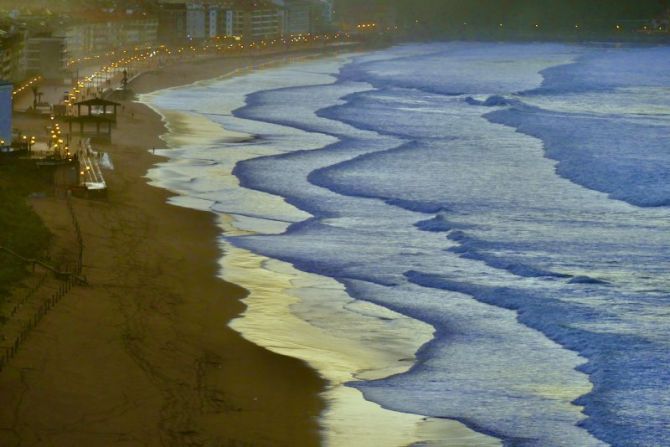 Atardecer en la playa de Zarautz -2 : foto en Zarautz