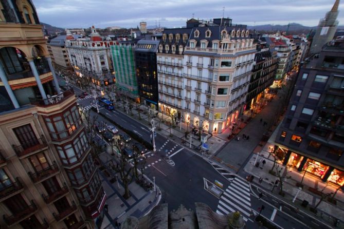 avenida: foto en Donostia-San Sebastián