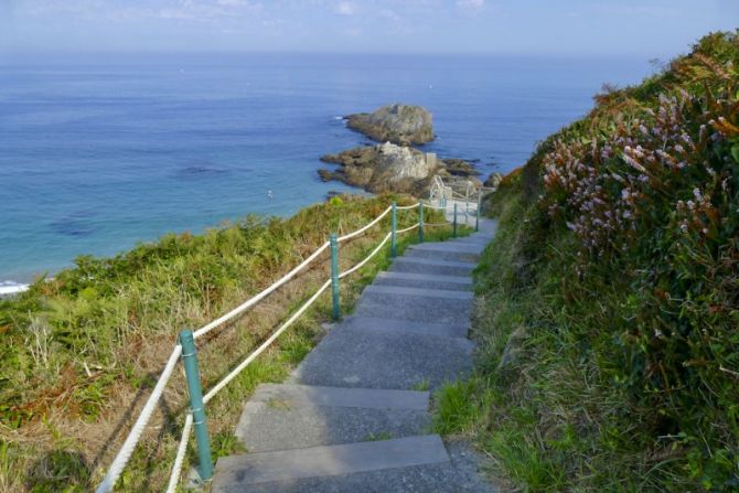 Bajada a Mollarri : foto en Zarautz