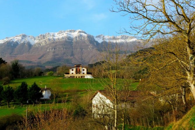 Bajo el aizkorri: foto en Zegama