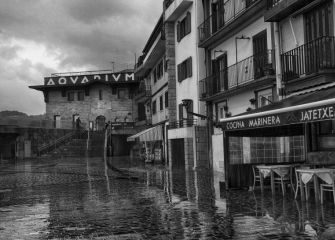 la brújula siempre señala el norte