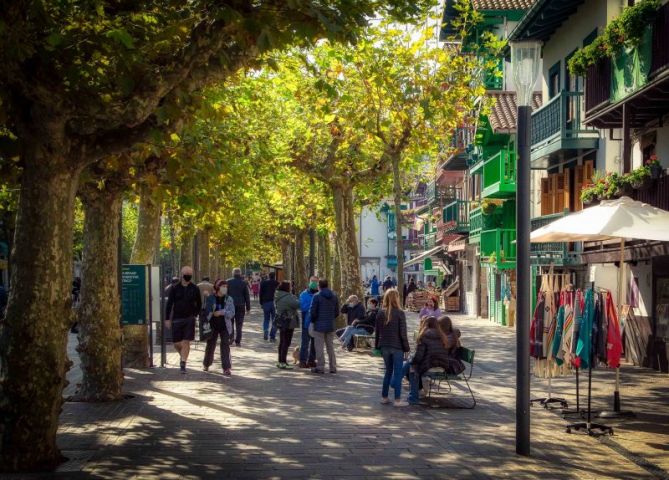 Calle San Pedro: foto en Hondarribia