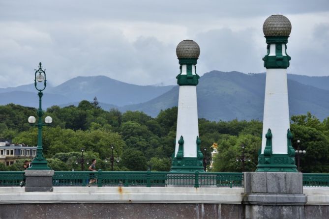 FAROLAK: foto en Donostia-San Sebastián