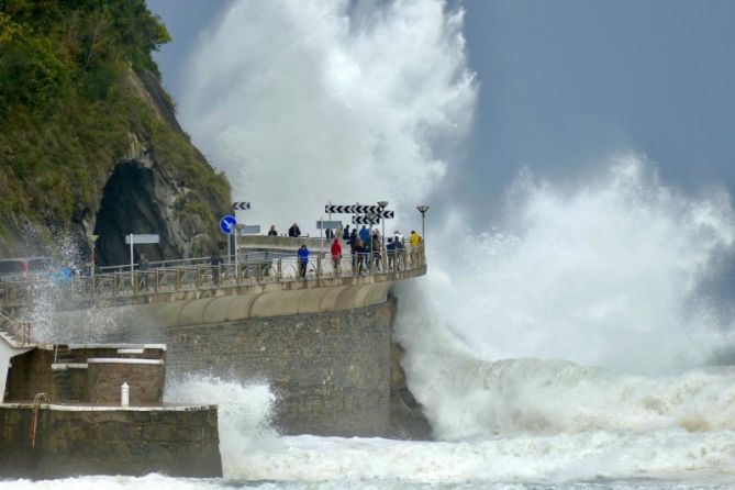 Grandes olas : foto en Zarautz