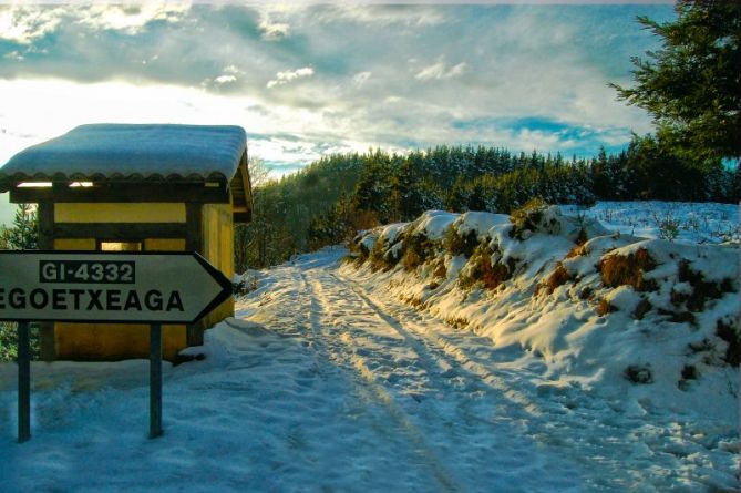 KARABIETA NEVADO: foto en Elgeta