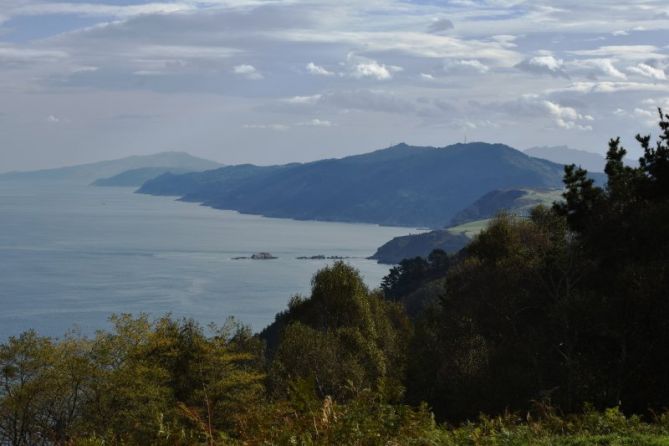 KOSTA ETA MENDIAK: foto en Getaria