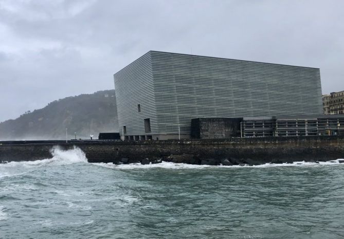 Marejada en el Kursaal: foto en Donostia-San Sebastián