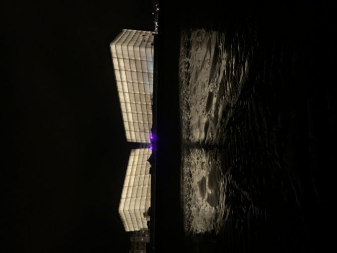 Noche en el Kursaal: foto en Donostia-San Sebastián