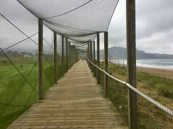 Pasarela de Biotopo de Zarautz : foto en Zarautz