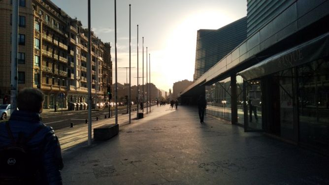 Paseo por el kursal.: foto en Donostia-San Sebastián