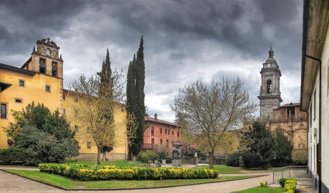 Plaza de Santa Ana - Oñati: foto en Oñati