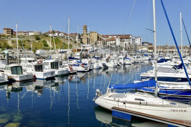 Puerto de recreo de Getaria : foto en Getaria