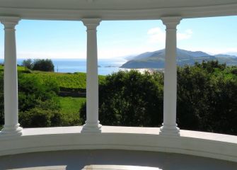 templo en el paraiso