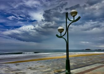 Zarautz con preciosas nubes 