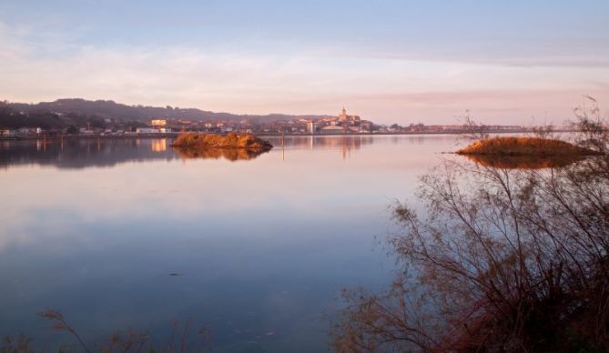 bahia de txingudi: foto en Irun