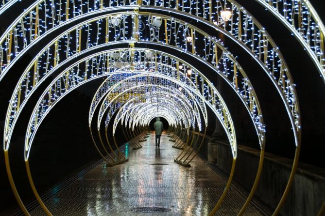 Bajo el arco: foto en Donostia-San Sebastián