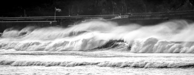 Hego haizea: foto en Zarautz