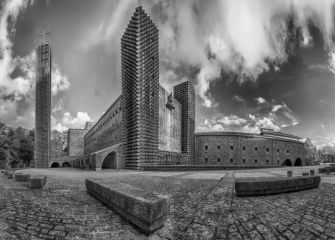 Santuario de Aranzazu B&W