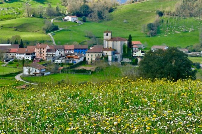 Aizarna en Primavera : foto en Aizarnazabal