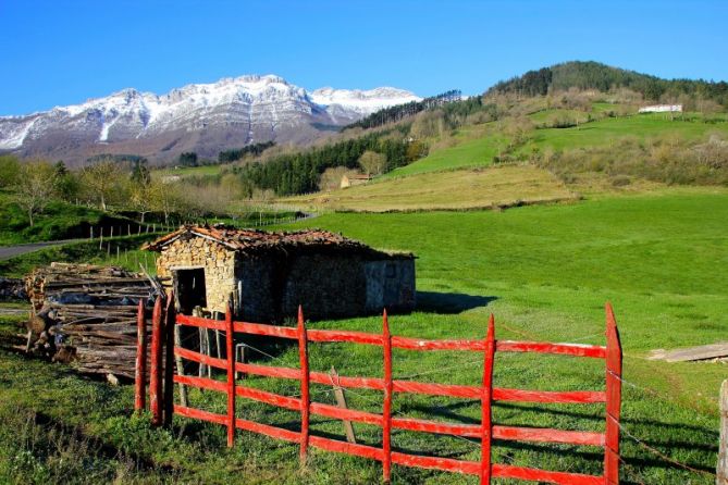 Aizkorri: foto en Zegama