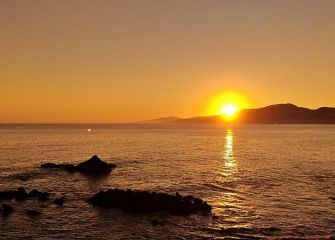 Amanecer Dorado