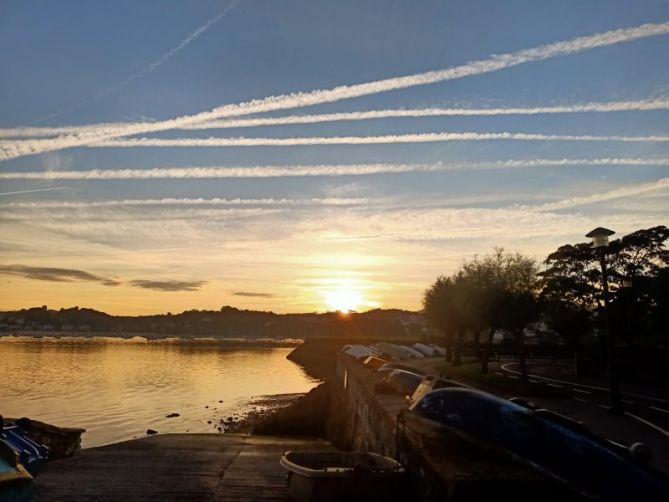 Amanecer en Hondarribia: foto en Hondarribia