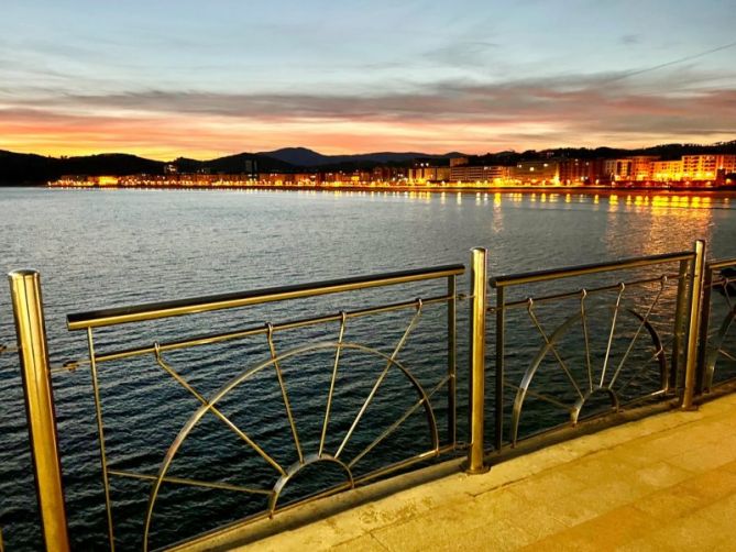 Amanecer de hoy en Zarautz 19-10-2021 : foto en Zarautz