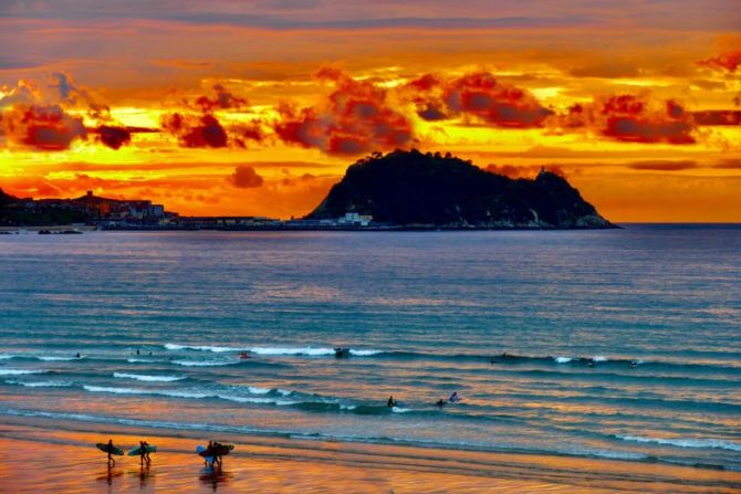 Anochecer en la playa de Zarautz : foto en Zarautz