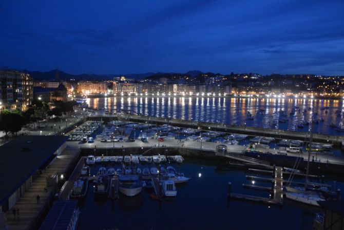 ANOCHECIENDO EN DONOSTIA: foto en Donostia-San Sebastián