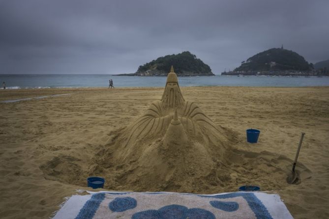 Artea hondartzan: foto en Donostia-San Sebastián