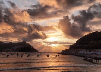 ATARDECER EN LA BAHÍA DE LA CONCHA.