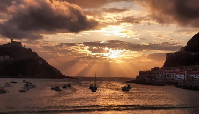 ATARDECER EN LA BAHÍA DE LA CONCHA.: foto en Donostia-San Sebastián