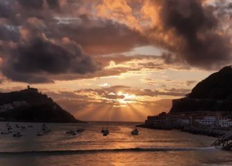 ATARDECER EN LA BAHÍA DE LA CONCHA.