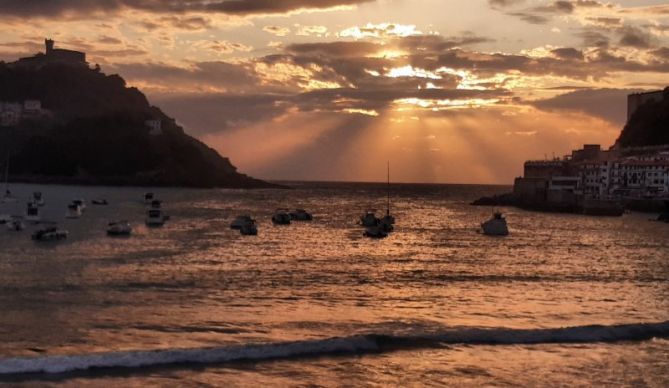 ATARDECER EN LA BAHÍA DE LA CONCHA.: foto en Donostia-San Sebastián